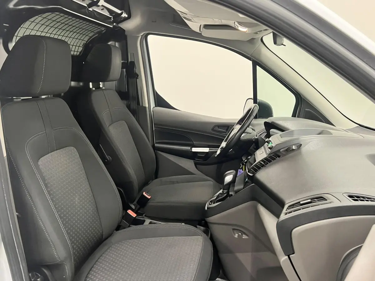 1.5 EcoBlue L2 Trend Automaat Airco Radio Cruise Control Parkeersensoren Achterklep Verwarmbare voorstoelen