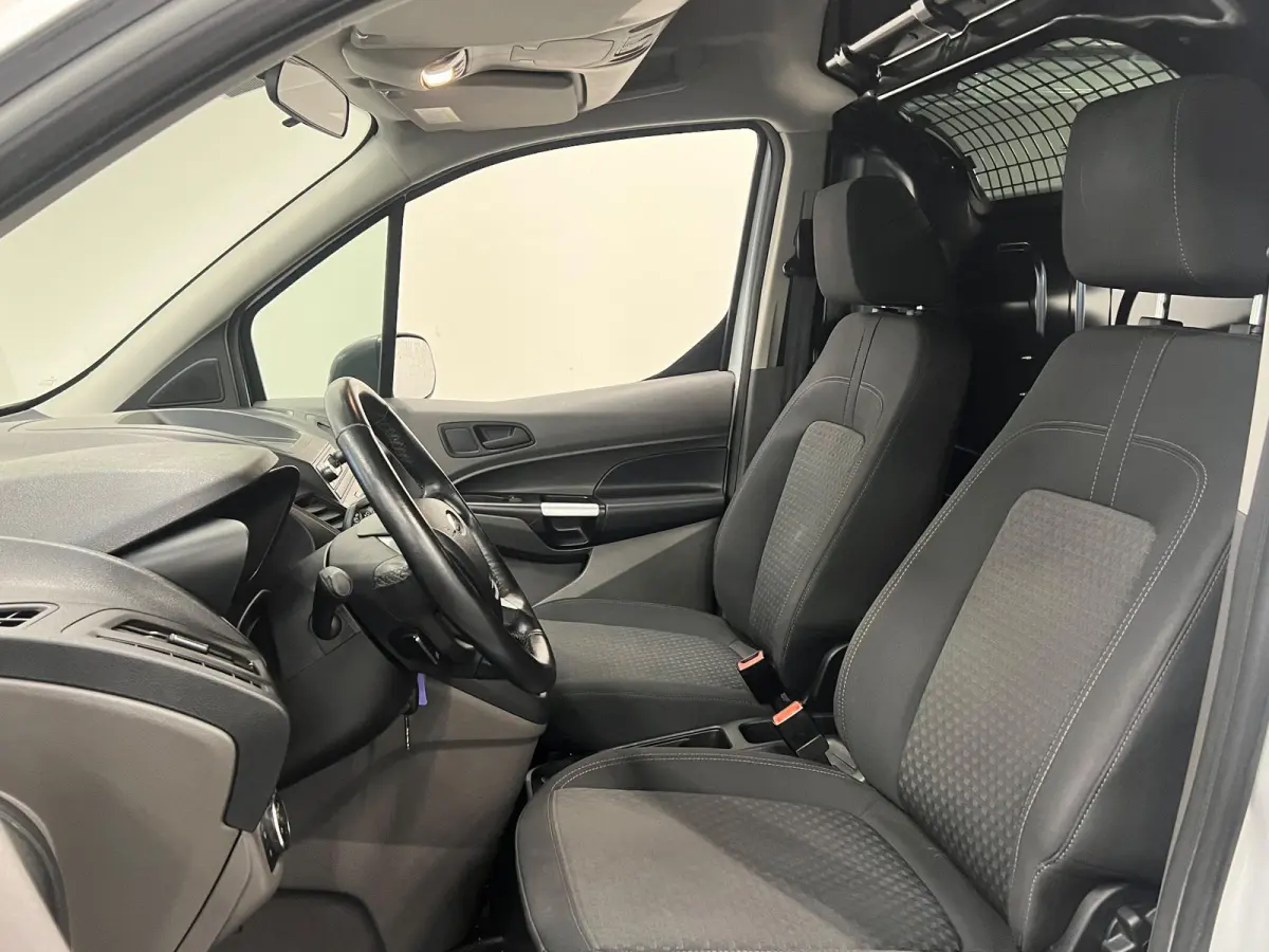 1.5 EcoBlue L2 Trend Automaat Airco Radio Cruise Control Parkeersensoren Achterklep Verwarmbare voorstoelen