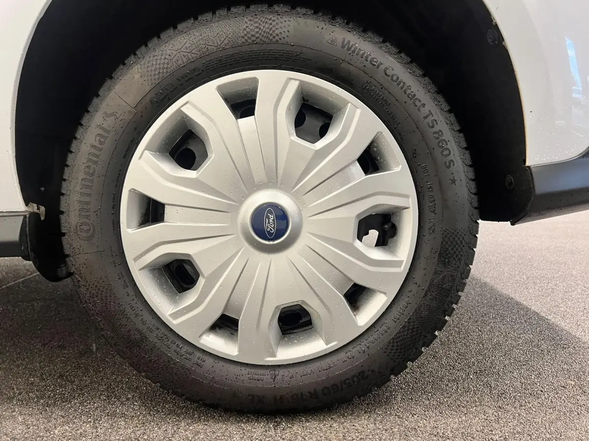 1.5 EcoBlue L2 Trend Automaat Airco Radio Cruise Control Parkeersensoren Achterklep Verwarmbare voorstoelen