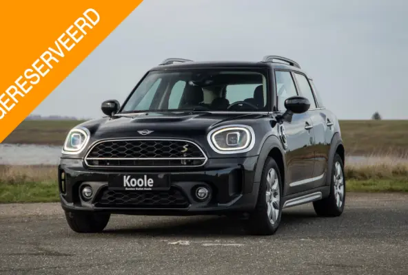 1.5 Cooper ALL4 Essential CAMERA / NAVI / CARPLAY / AIRCO / ZWART / STOELVERWARMING