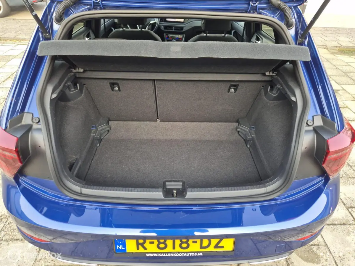 1.0 TSI 2x R-Line, DSG, Pano, IQ Light Grill