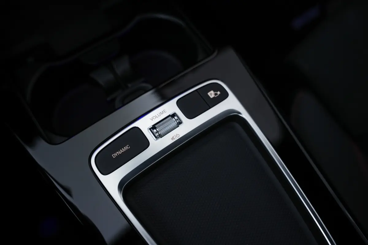 250 e 218 pk AMG Line / Pano-Dak/ Distronic/ AMG-line/Keyless/ Widescreen/ Stoel/Stuur.verw/ Head-Up/ Sfeerverl./  19''LMV