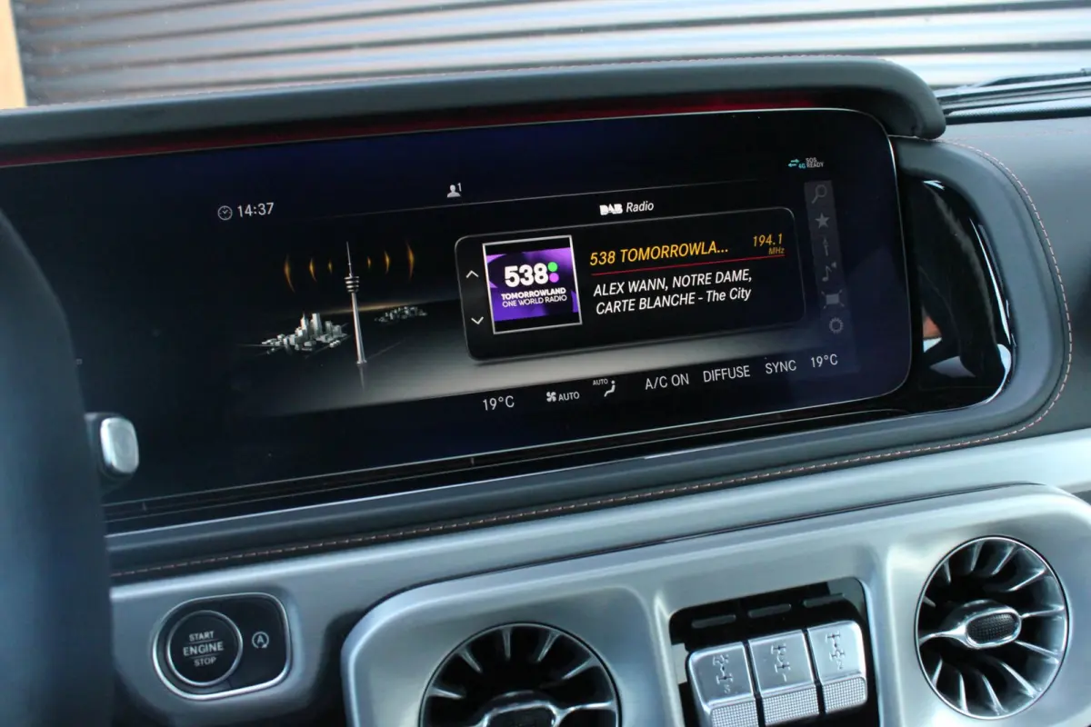 63 / BURMESTER / INCL. BTW / PANO-DAK / G-MANUFAKTUR / STOELMASSAGE / FULL / DISTRONIC / TREKHAAK / 360 CAM