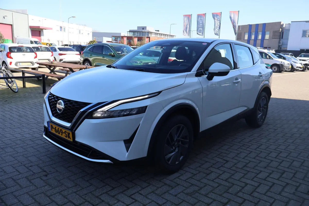 1.3 MHEV Xtronic Business Access + NAP / 1e Eigenaar | Volledig onderh |NL-auto| BTW | Trekhaak | Camera | Navi | Carplay | AD Cruise | Keyless | DAB | PDC | LMV | Bots | Full Led