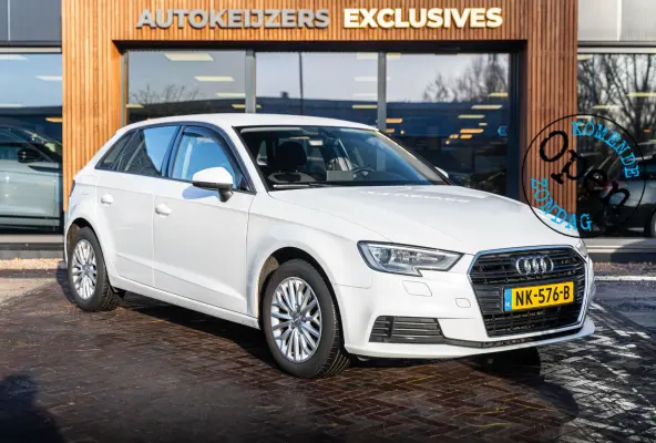 1.0 TFSI Koplampreiniging Airco 16"L.M. Radio/CD Multifunctioneel stuurwiel