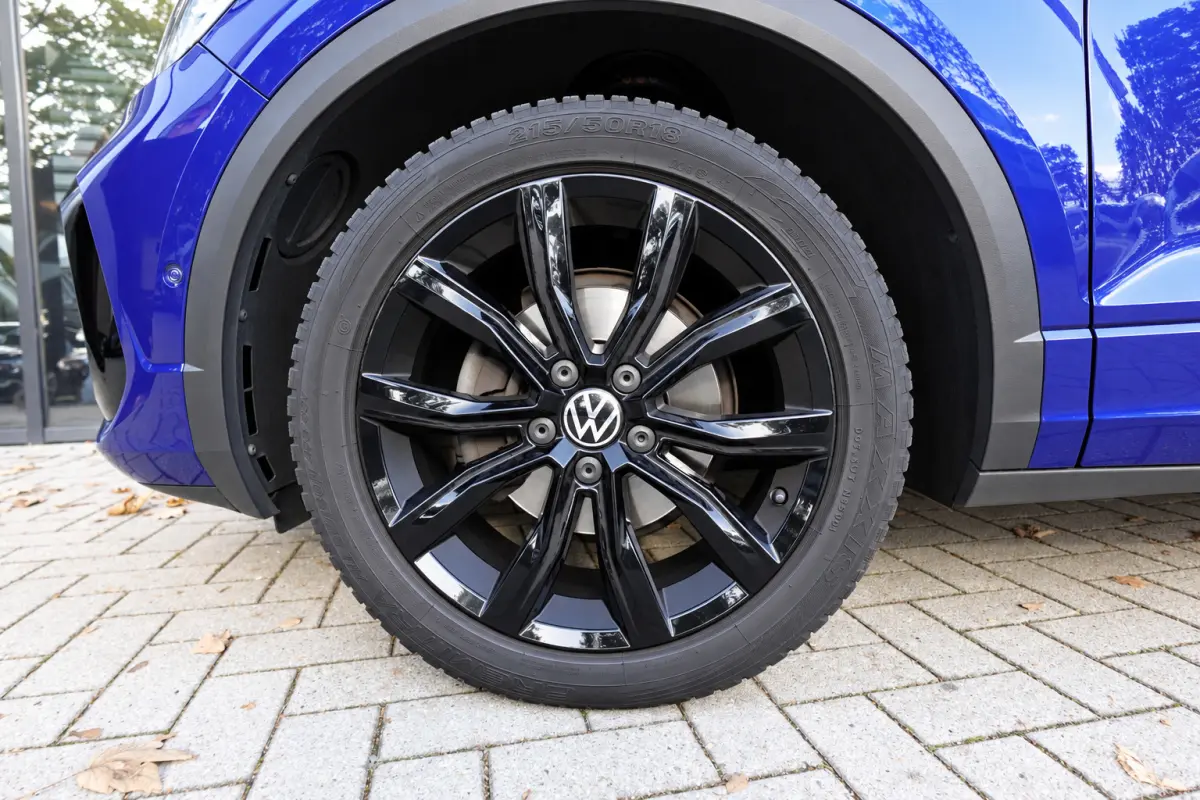 1.5 TSI R-Line PANO CAM BLINDSPOT