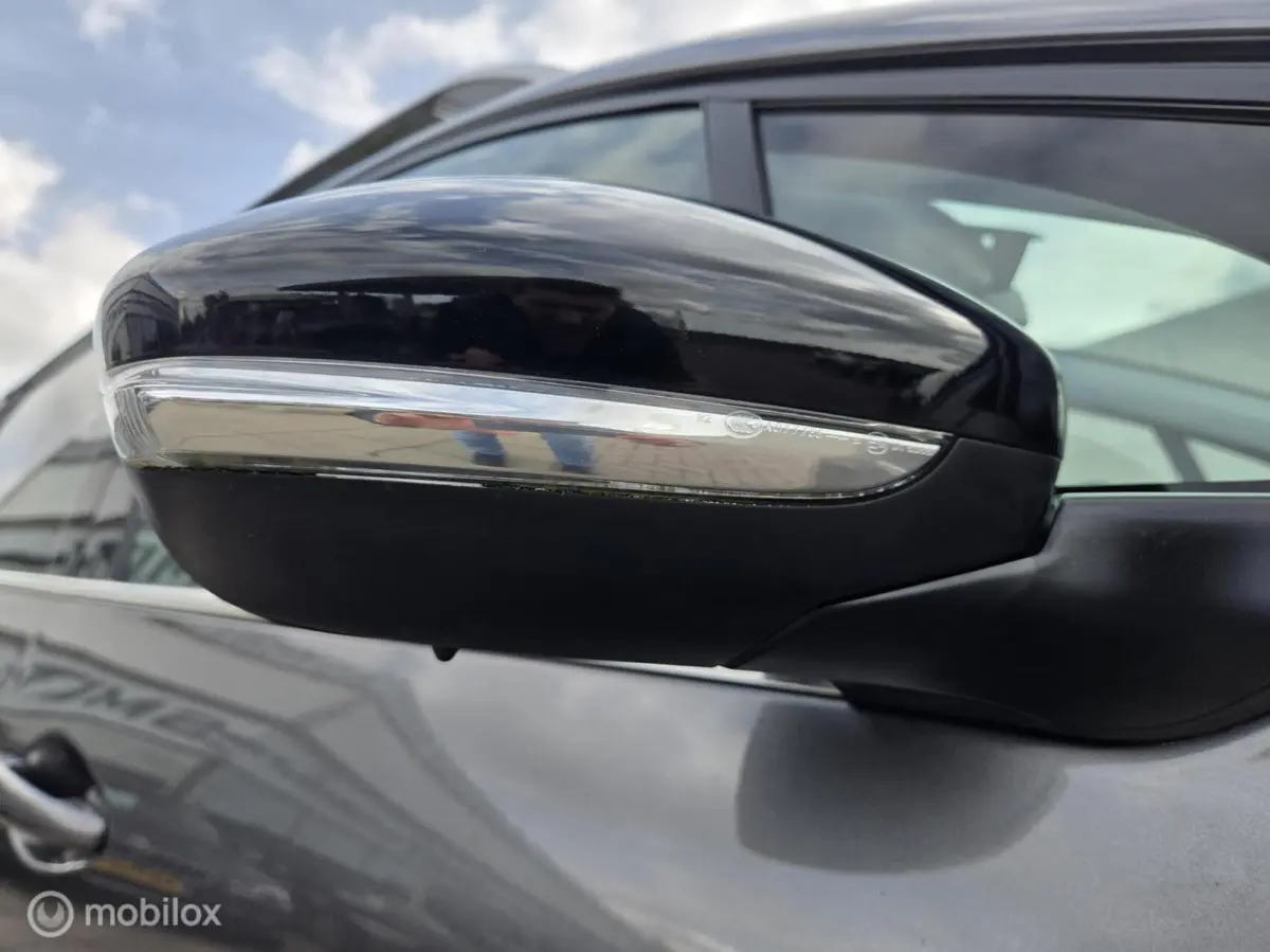 1.2 PureTech Urban Cross Led/Leder/1eEigenaar