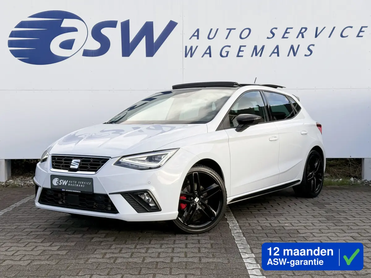 1.0 EcoTSI FR Plus Connect | Pano | ACC | Camera | Keyless | LED