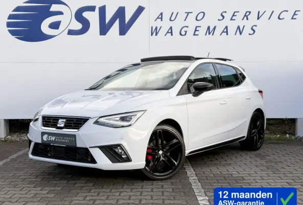 1.0 EcoTSI FR Plus Connect | Pano | ACC | Camera | Keyless | LED