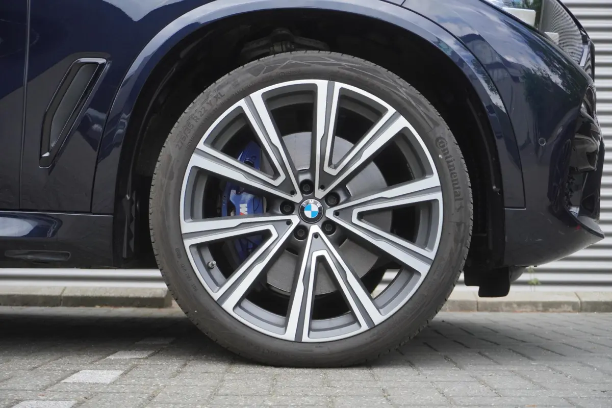 xDrive45e M Sportpakket | BOVAG garantie | 22 inch LM BMW Individual V-spaak | Glazen panoramadak | Driving Assistant Professional | Harman Kardon Surround Sound Systeem