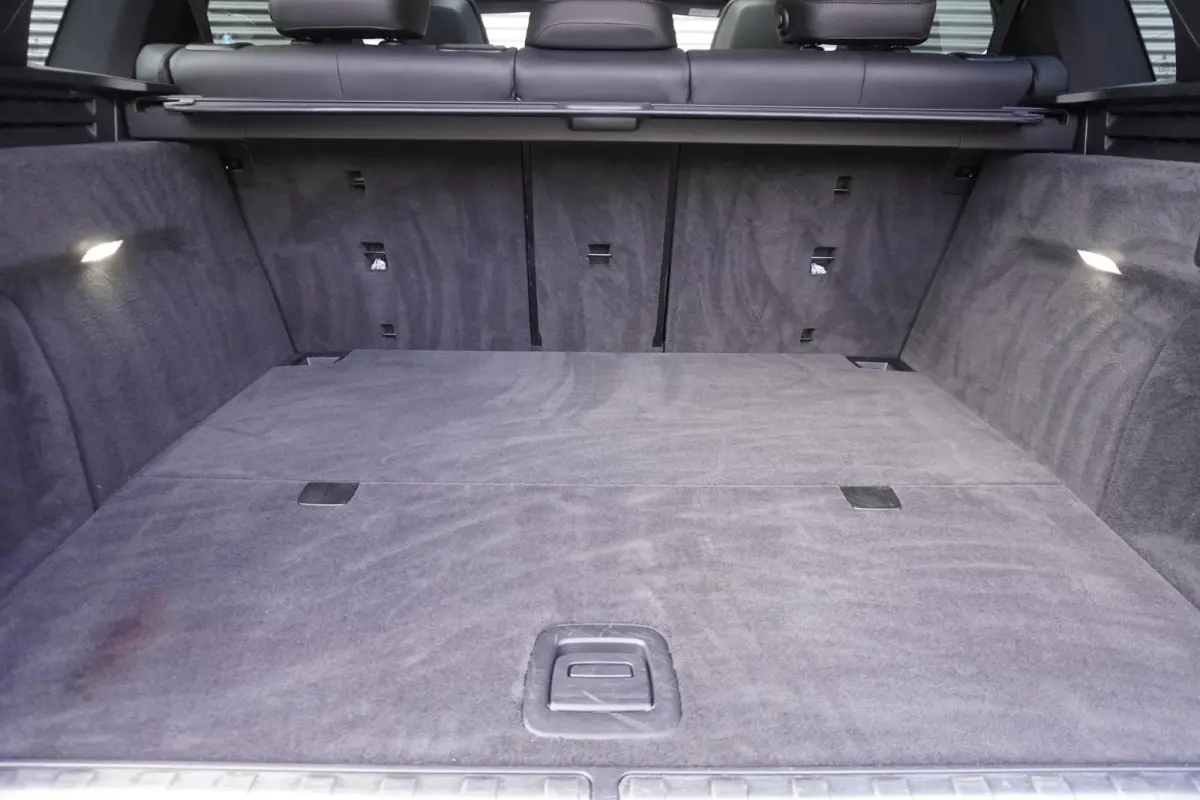 xDrive45e M Sportpakket | BOVAG garantie | 22 inch LM BMW Individual V-spaak | Glazen panoramadak | Driving Assistant Professional | Harman Kardon Surround Sound Systeem