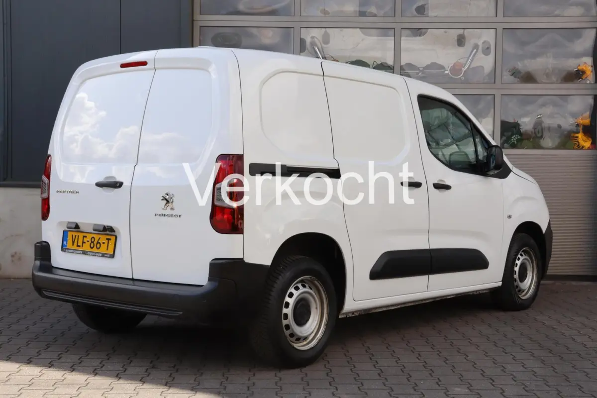 1.5 BlueHDI PRO l NAVI l CAMERA l PDC l DEALER ONDERHOUDEN