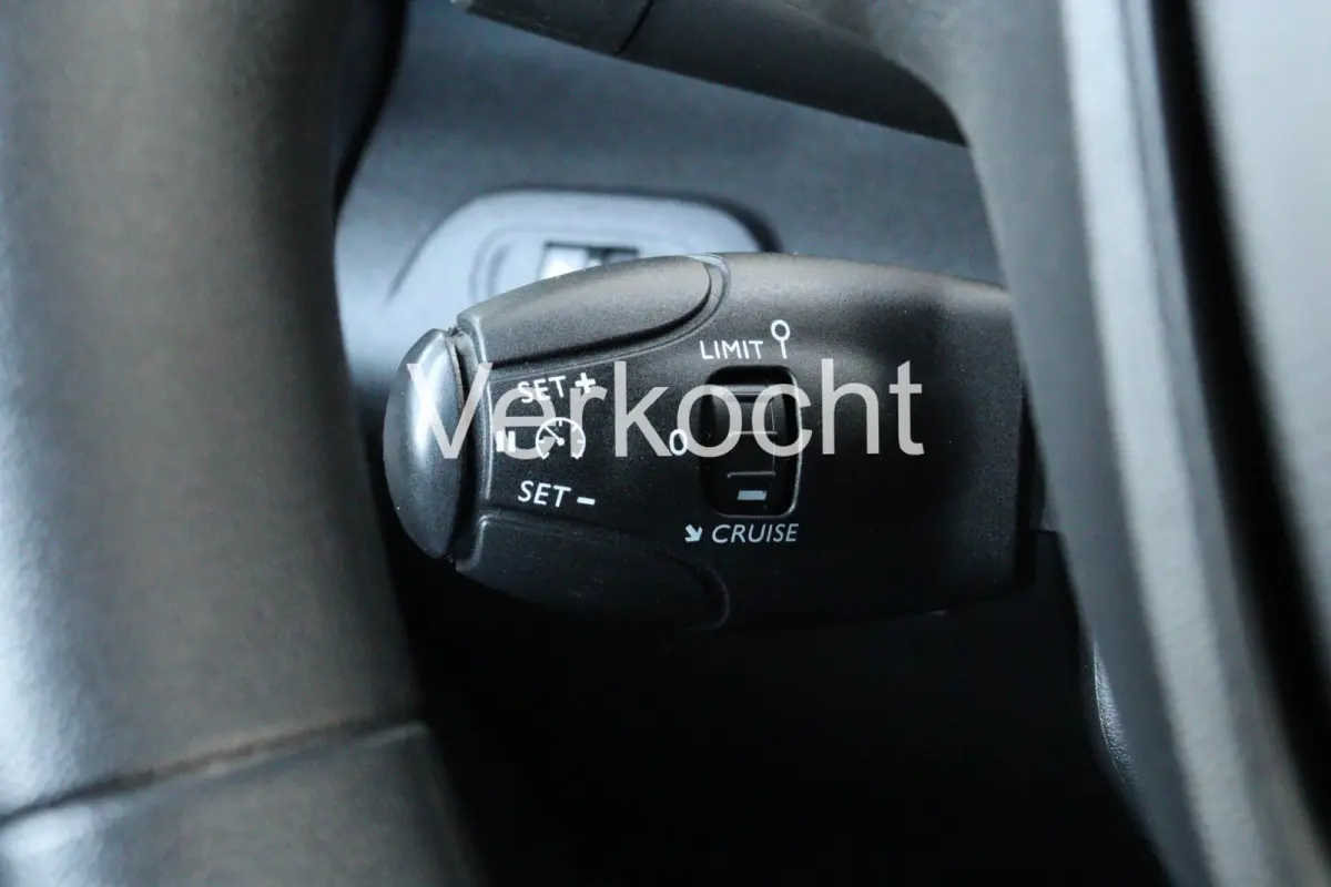 1.5 BlueHDI PRO l NAVI l CAMERA l PDC l DEALER ONDERHOUDEN