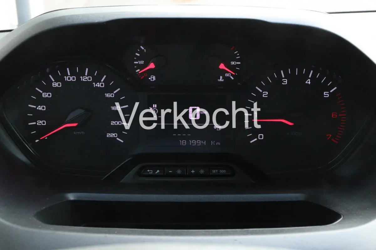 1.5 BlueHDI PRO l NAVI l CAMERA l PDC l DEALER ONDERHOUDEN