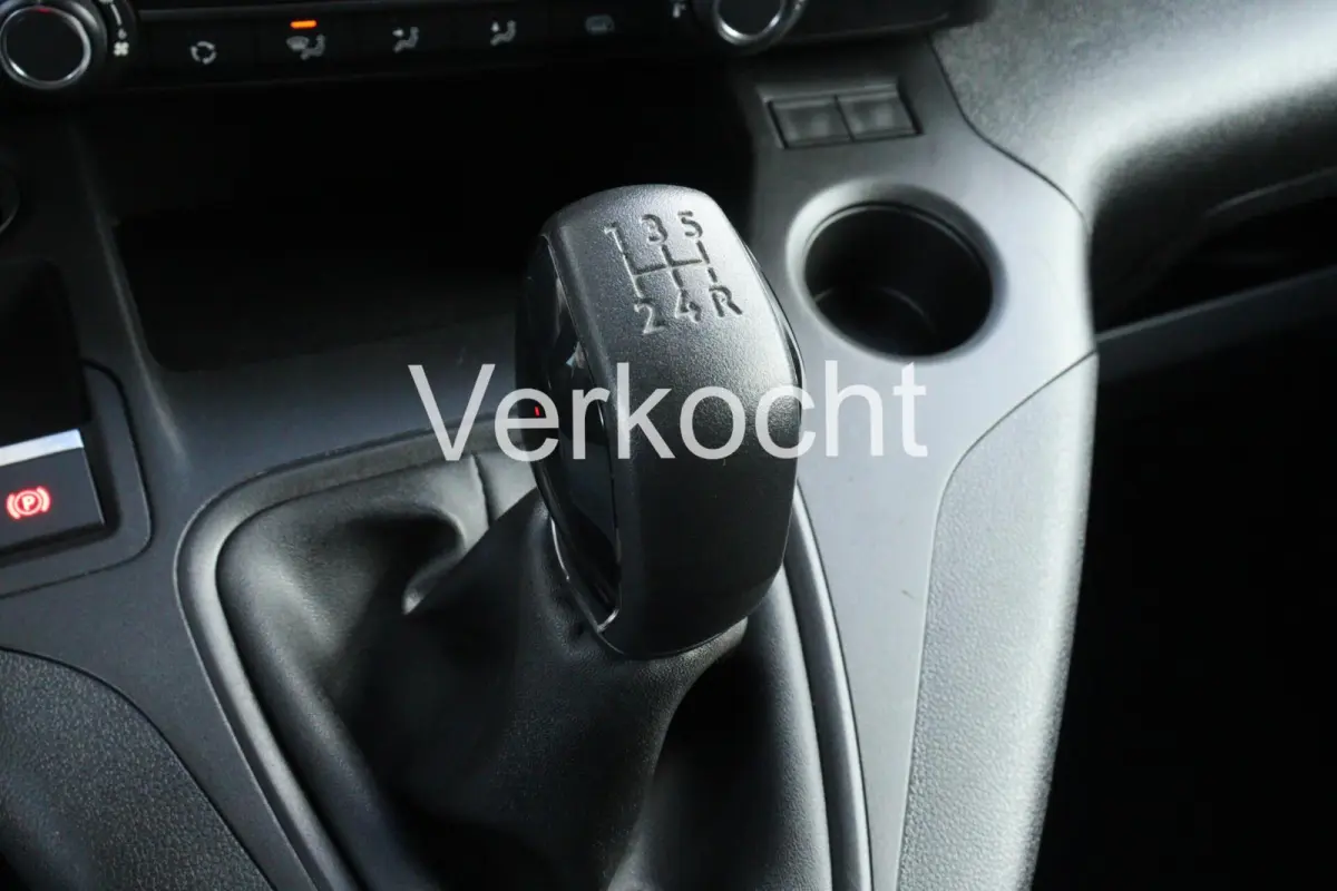 1.5 BlueHDI PRO l NAVI l CAMERA l PDC l DEALER ONDERHOUDEN