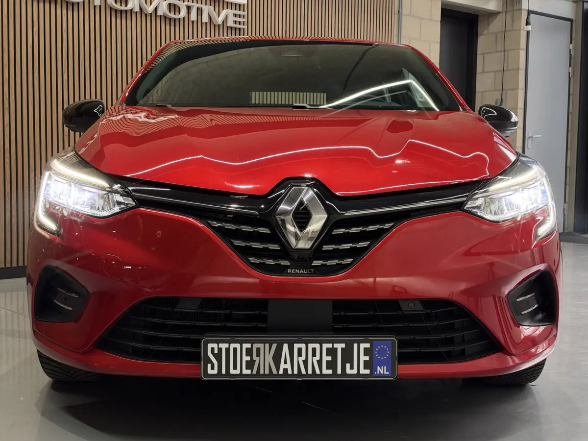 1.6 E-Tech Hybrid 140 Intens, Navi | PDC V+A | 360 camera |16 inch velgen | carplay |cruise control | Perfect onderhouden!