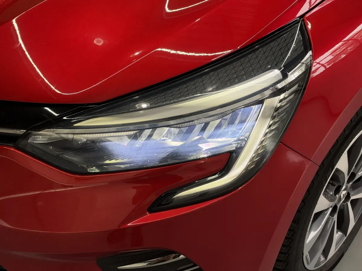 1.6 E-Tech Hybrid 140 Intens, Navi | PDC V+A | 360 camera |16 inch velgen | carplay |cruise control | Perfect onderhouden!