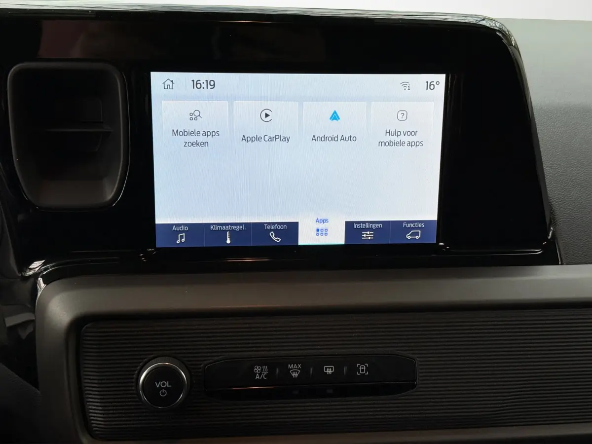 1.0 EcoBoost Trend | PDC | Imperiaal | Laadvloer + betimmering |