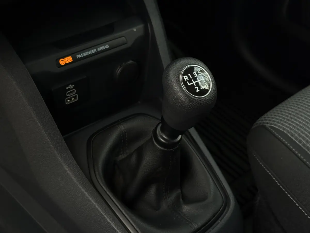 1.0 EcoBoost Trend | PDC | Imperiaal | Laadvloer + betimmering |