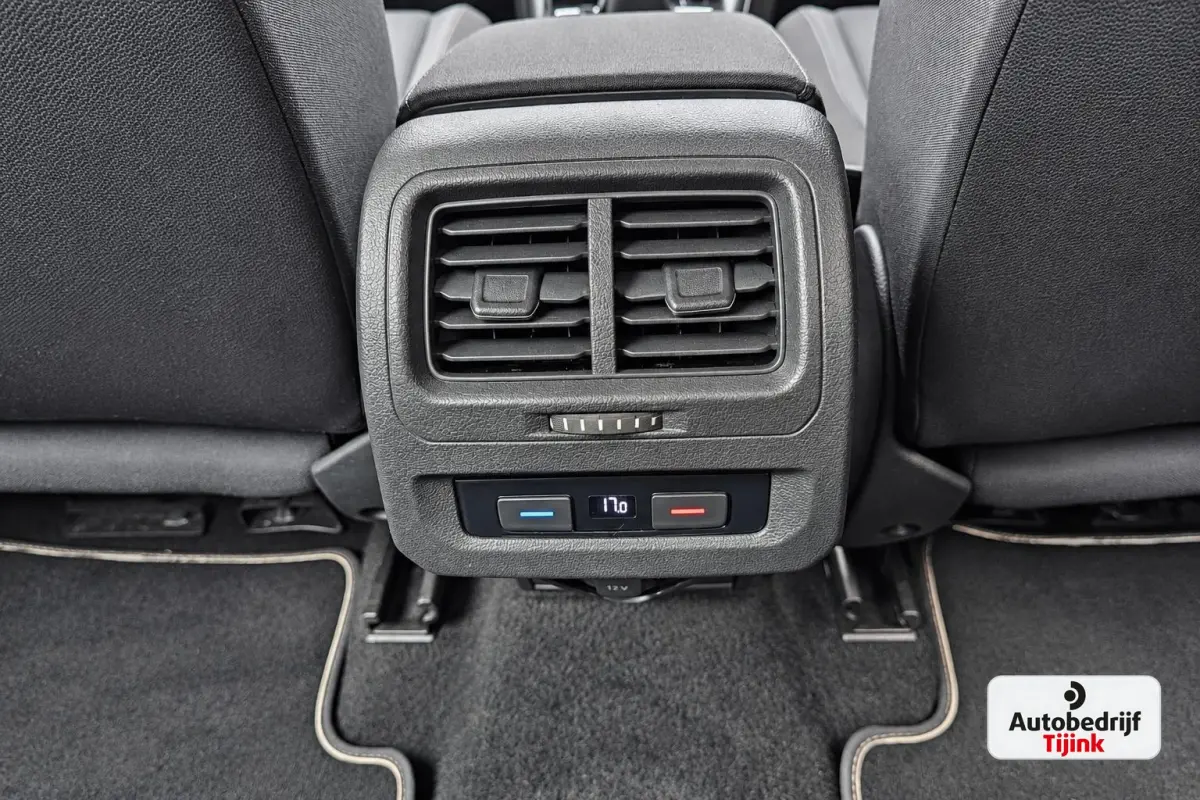 1.2 TSI Comfortline 7-persoons | Climatronic | Trekhaak | LMV | Cruise | App-connect |