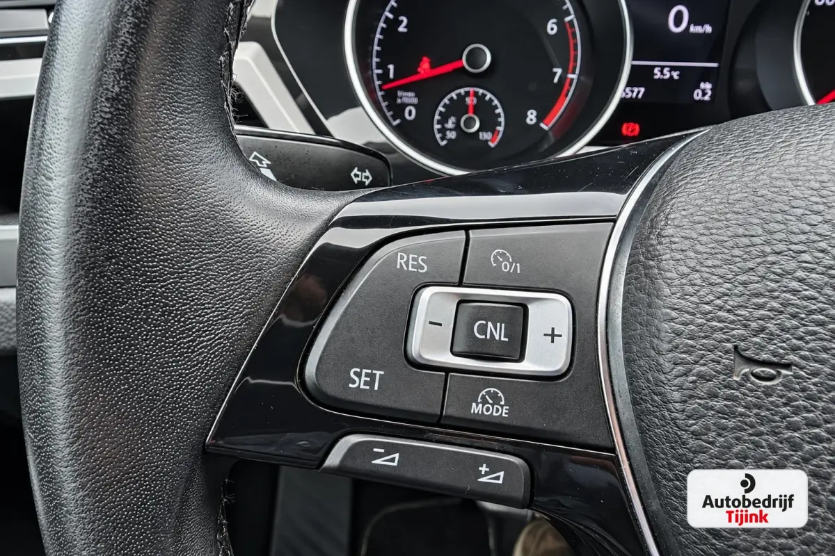 1.2 TSI Comfortline 7-persoons | Climatronic | Trekhaak | LMV | Cruise | App-connect |