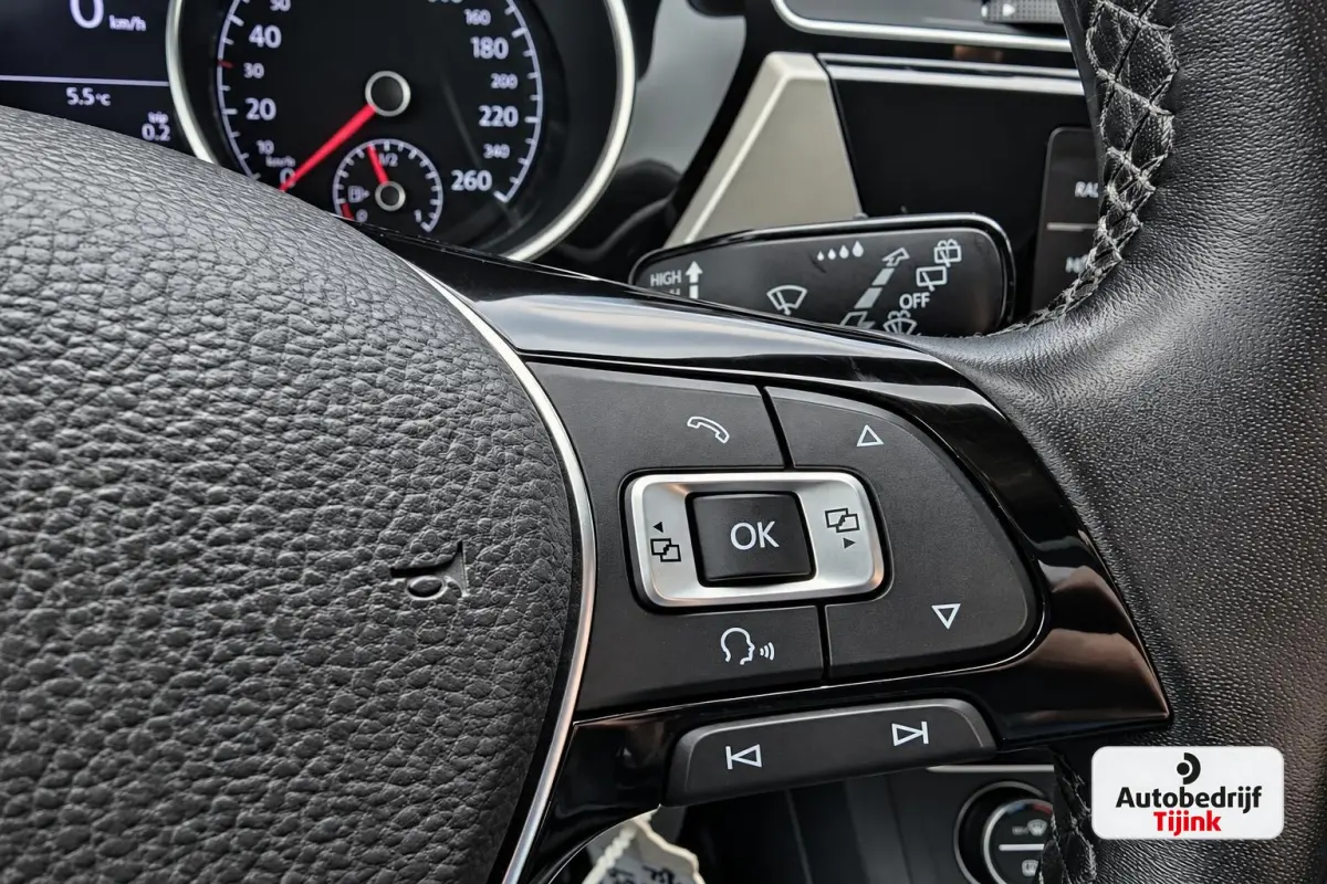 1.2 TSI Comfortline 7-persoons | Climatronic | Trekhaak | LMV | Cruise | App-connect |