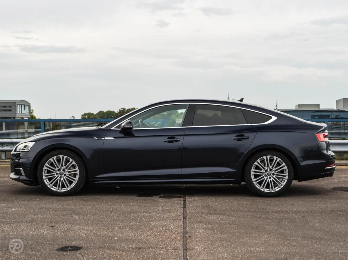 2.0 TDI Sport Pro Line 190 PK Automaat | Trekhaak | Camera | Navigatie | Xenon | Cruise Control | ECC | Sportstoelen | 18" | NL Auto