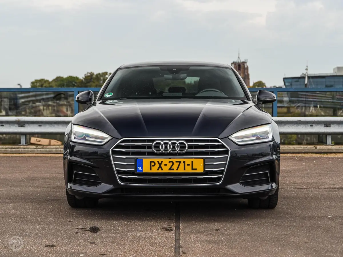 2.0 TDI Sport Pro Line 190 PK Automaat | Trekhaak | Camera | Navigatie | Xenon | Cruise Control | ECC | Sportstoelen | 18" | NL Auto