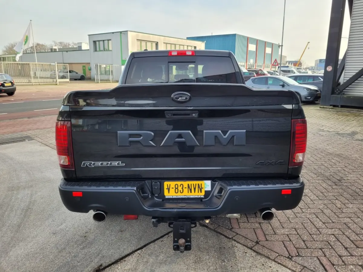 1500 5.7 V8 4x4 Crew Cab 5'7 Rebel Leder, Luchtvering, Trekh 3500