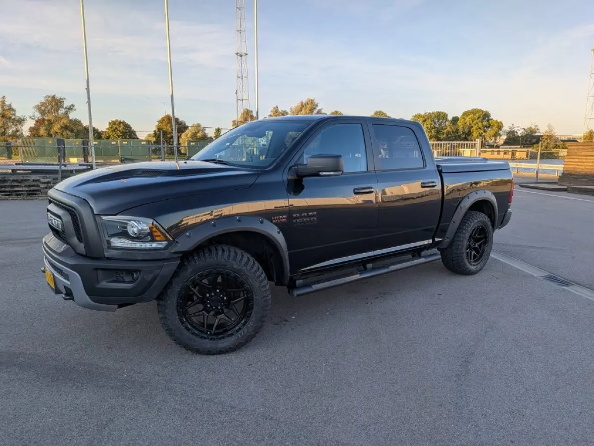 1500 5.7 V8 4x4 Crew Cab 5'7 Rebel Leder, Luchtvering, Trekh 3500