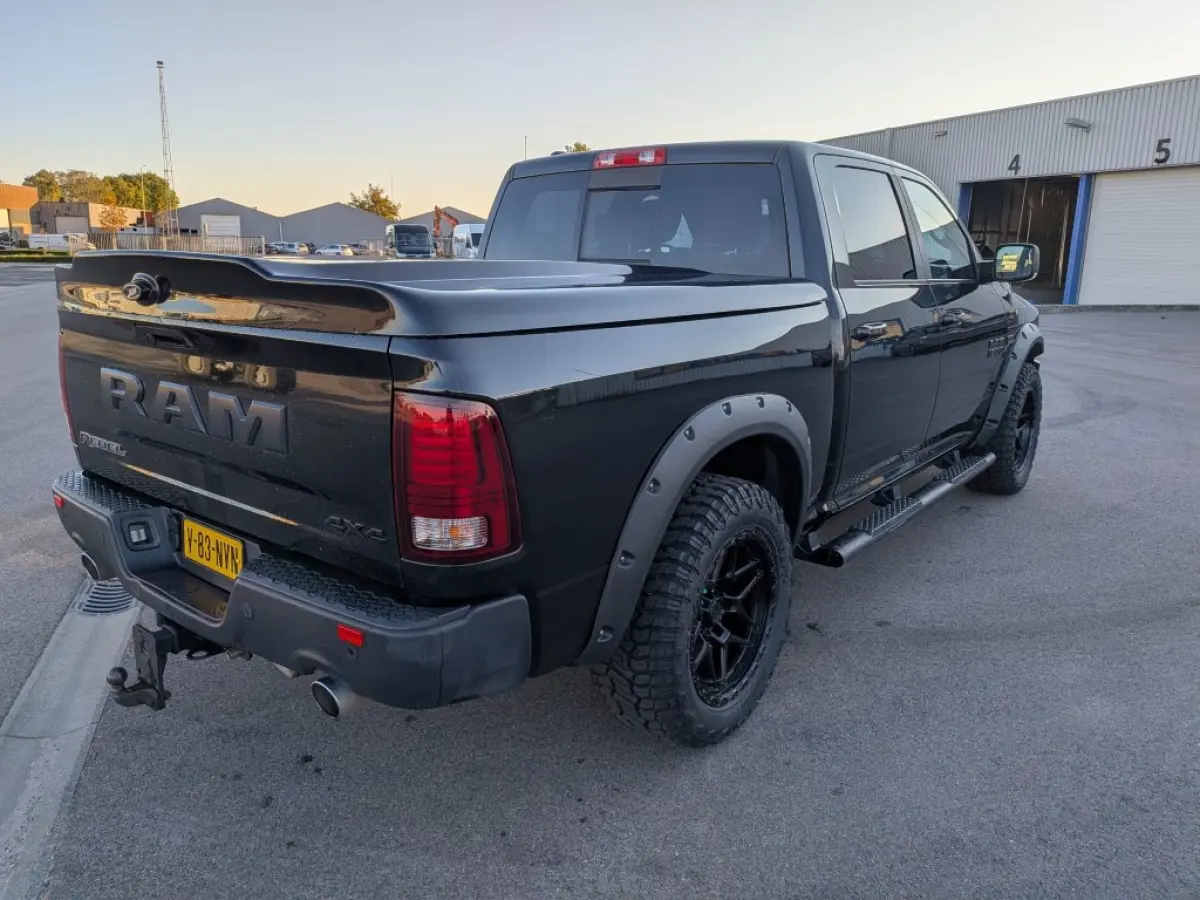 1500 5.7 V8 4x4 Crew Cab 5'7 Rebel Leder, Luchtvering, Trekh 3500