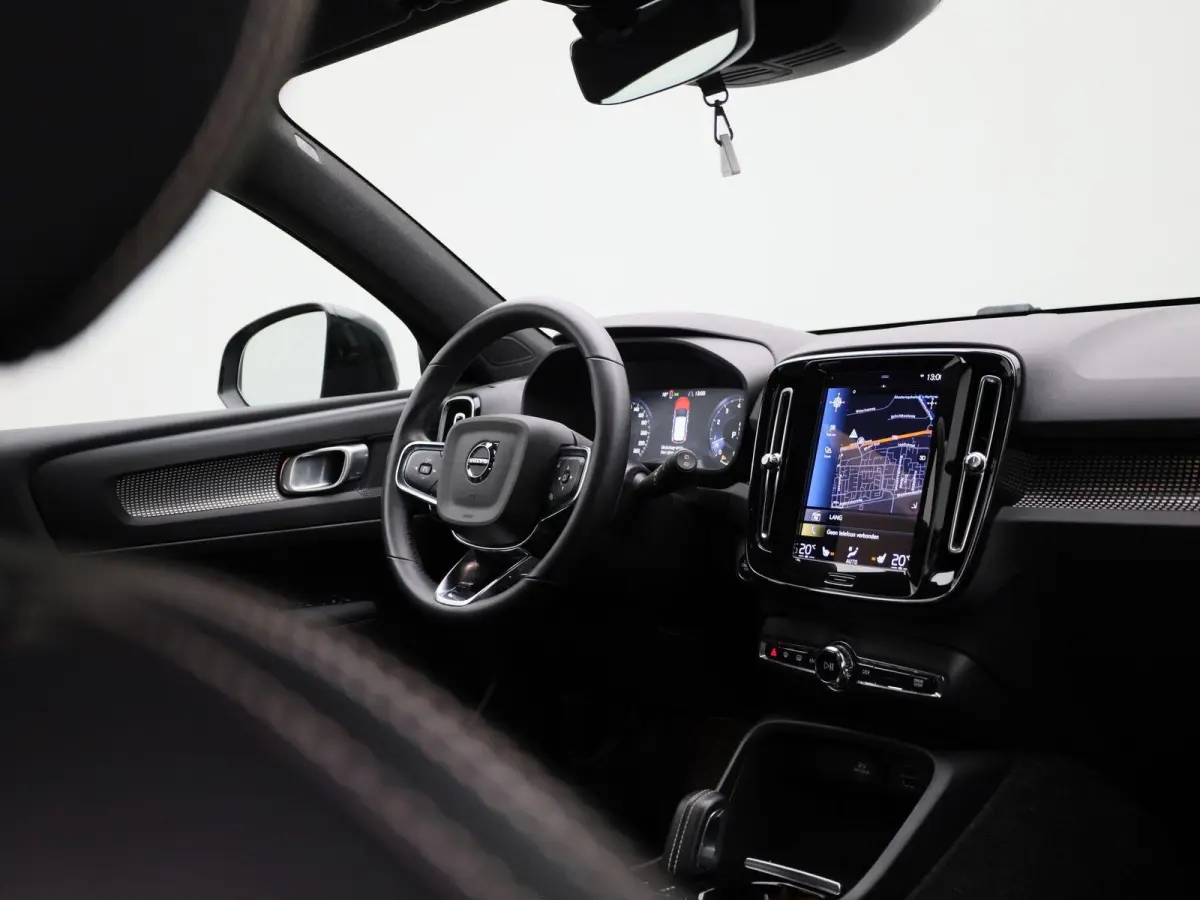 2.0 B4 AWD R-Design | Automaat | Apple Carplay/Android Auto | Achteruitrijcamera | Stoelverwarming | Parkeersensoren |