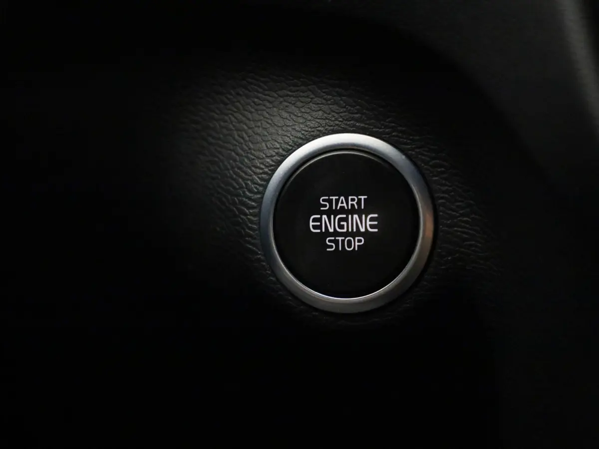 2.0 B4 AWD R-Design | Automaat | Apple Carplay/Android Auto | Achteruitrijcamera | Stoelverwarming | Parkeersensoren |