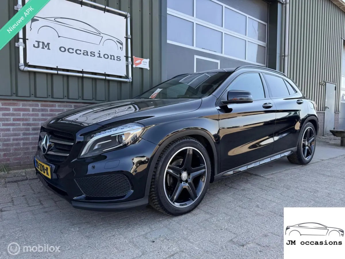 180 AMG Night Edition|Xenon|Getint glas|