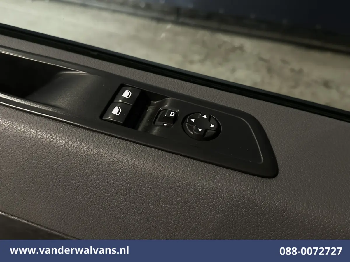1.5 BlueHDI L2H1 Euro6 Airco | Camera | Cruisecontrol | Trekhaak | Sidebars Parkeersensoren