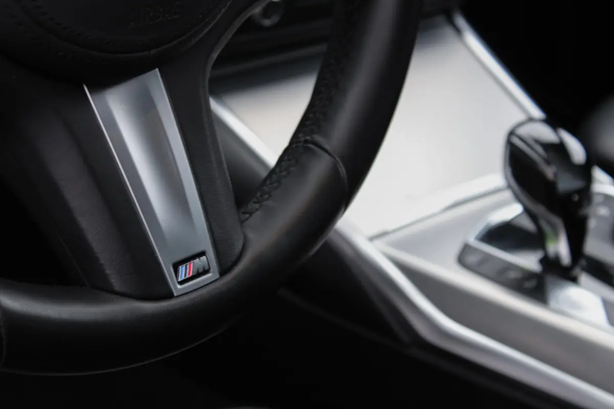 330i High Executive Edition M-sport / Dravit Grau / Head-up / 19'' Breyton / Elek. Trekhaak