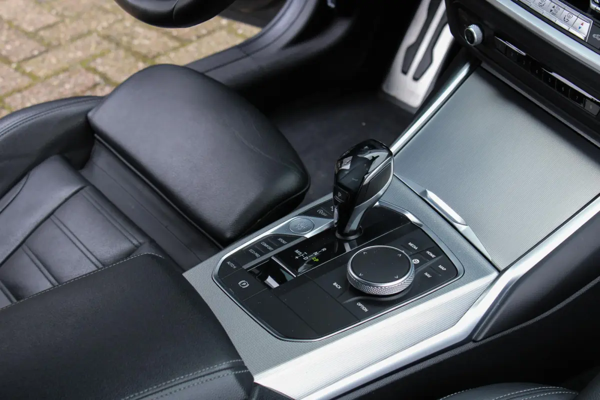 330i High Executive Edition M-sport / Dravit Grau / Head-up / 19'' Breyton / Elek. Trekhaak