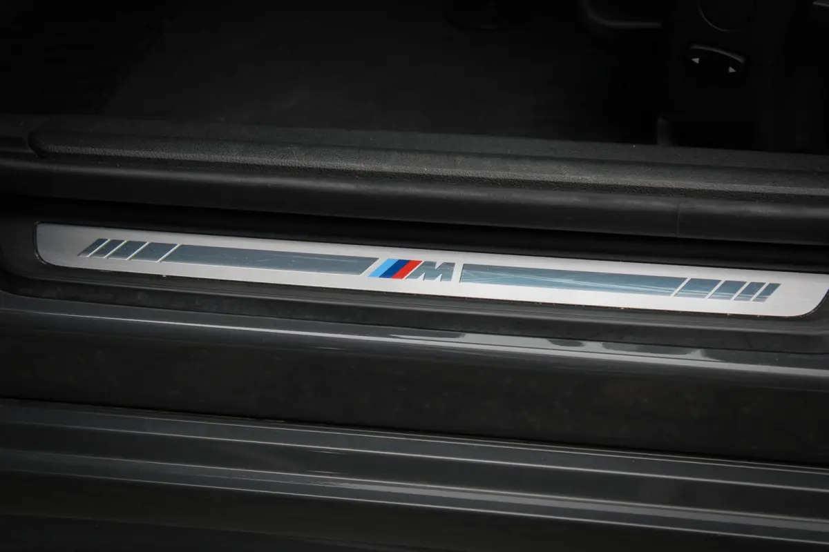330i High Executive Edition M-sport / Dravit Grau / Head-up / 19'' Breyton / Elek. Trekhaak