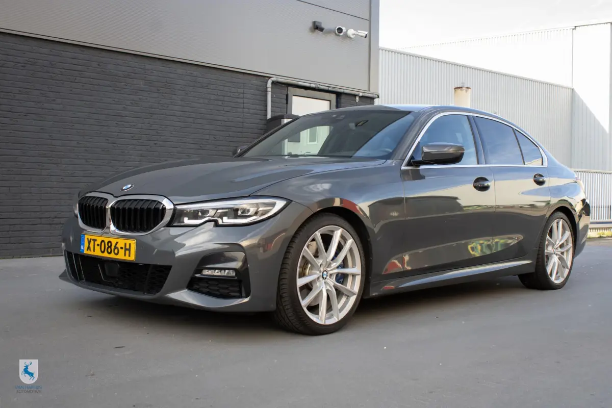 330i High Executive Edition M-sport / Dravit Grau / Head-up / 19'' Breyton / Elek. Trekhaak