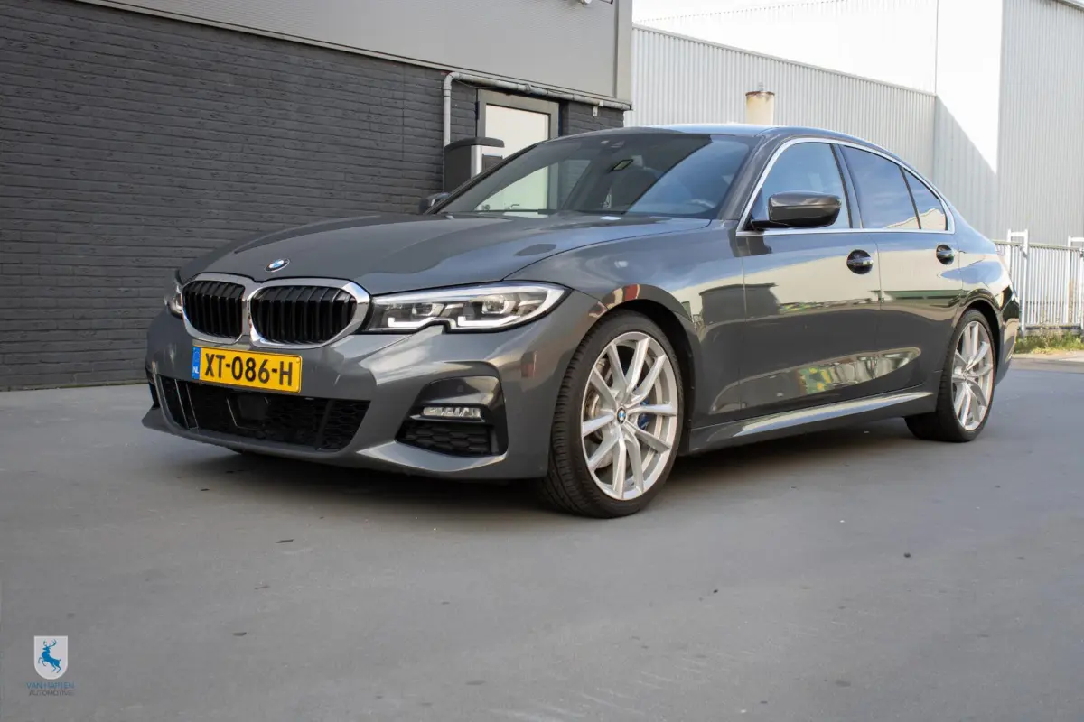 330i High Executive Edition M-sport / Dravit Grau / Head-up / 19'' Breyton / Elek. Trekhaak