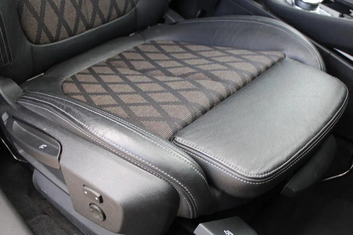 sDrive18i Automaat Executive X-Line Sportstoelen 18'' NAVI TREKHAAK