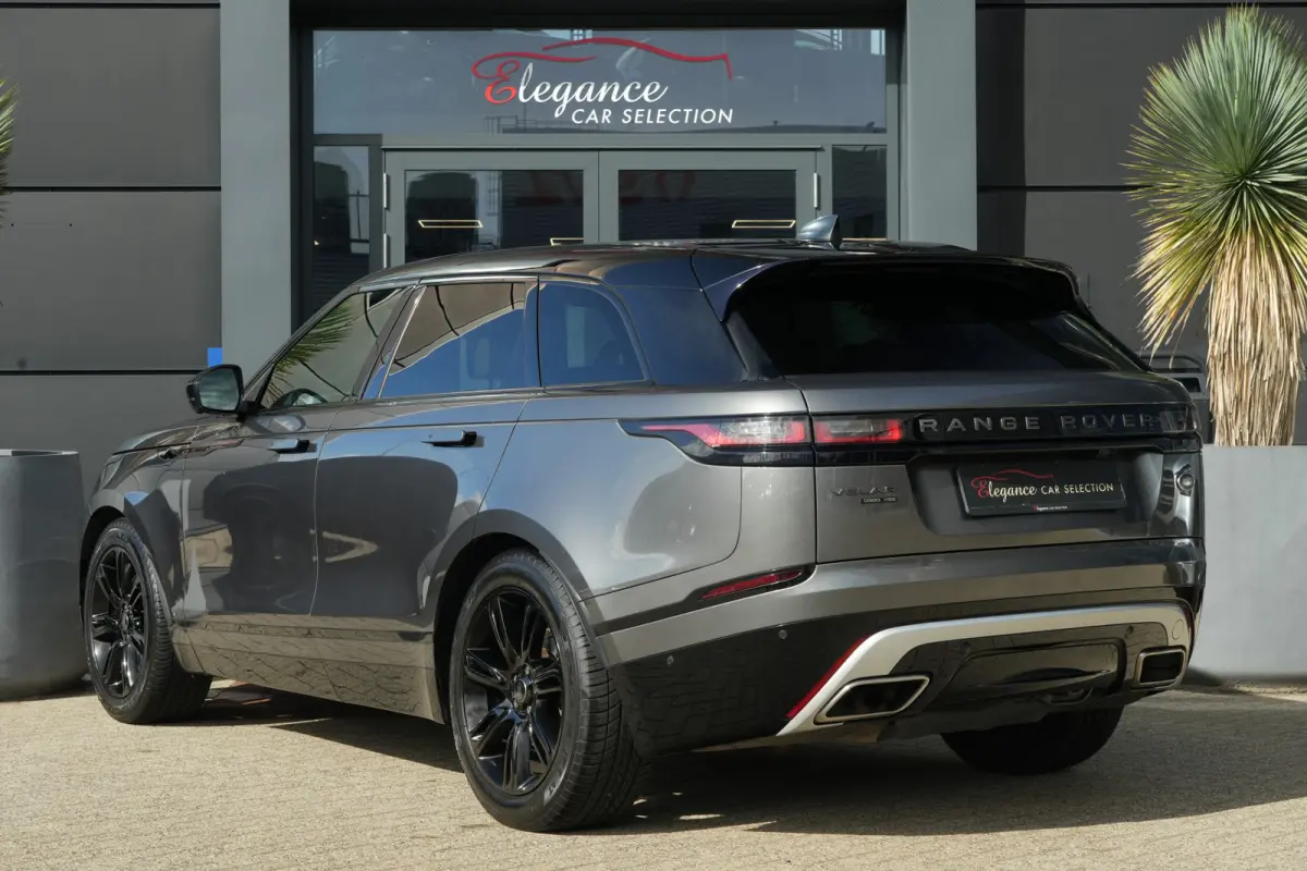 3.0 V6 AWD First Edition | 300PK | Pano | Meridian | 360° | Trekhaak | HUD | Land Rover Range Rover Velar First Edition 300 PK met 3.0 V6 diesel, panoramadak, Meridian Signature Sound Syste