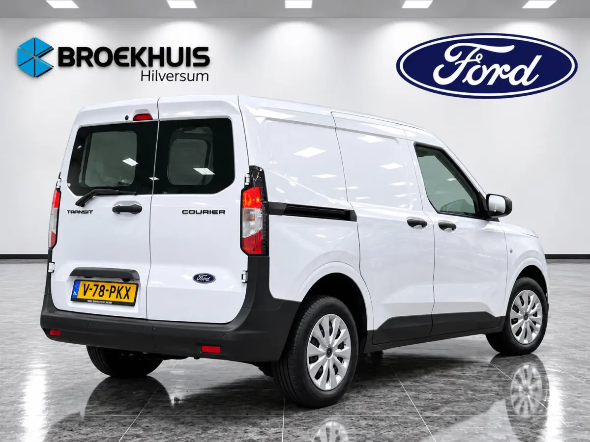 Trend 1.5 EcoBlue 100pk | 1100 kg trekgewicht | 700kg laadvermogen | Camera | Navi | Stoelverwarming |