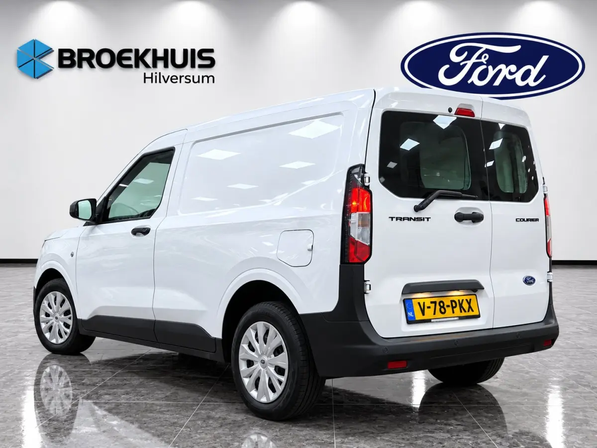 Trend 1.5 EcoBlue 100pk | 1100 kg trekgewicht | 700kg laadvermogen | Camera | Navi | Stoelverwarming |