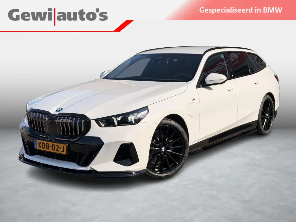 BMW 5-serie Touring 2025 Hybride Automatisch leasen