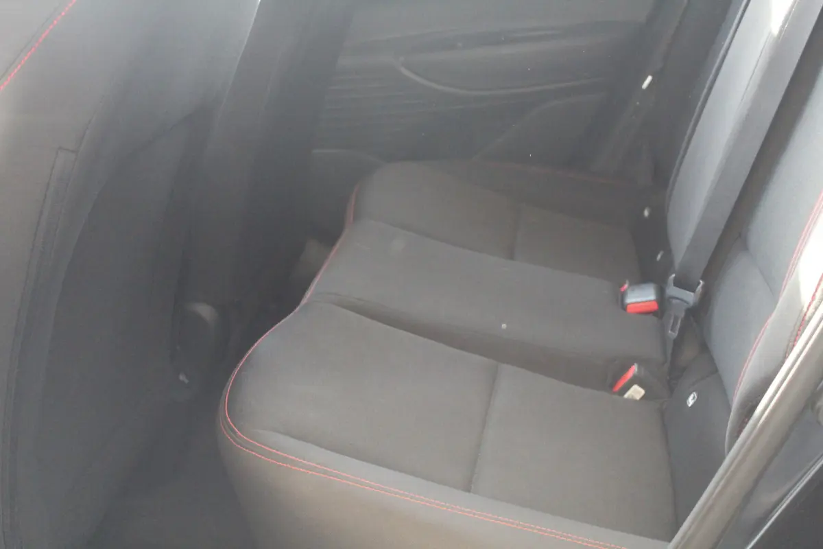 1.2 MPI N-LINE l Cruise Control l Lane Assist l BLIS l PDC Achter l Achteruitrijcamera l Airco l Navi l DAB l Bluetooth