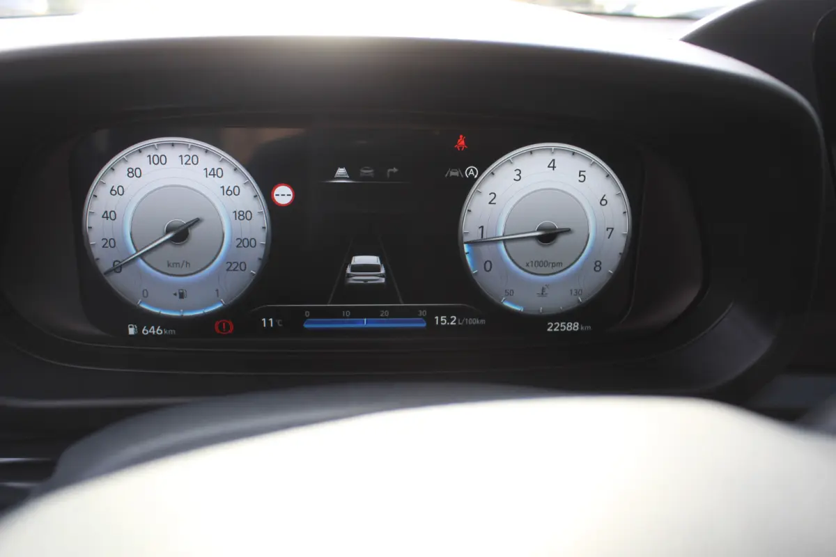 1.2 MPI N-LINE l Cruise Control l Lane Assist l BLIS l PDC Achter l Achteruitrijcamera l Airco l Navi l DAB l Bluetooth