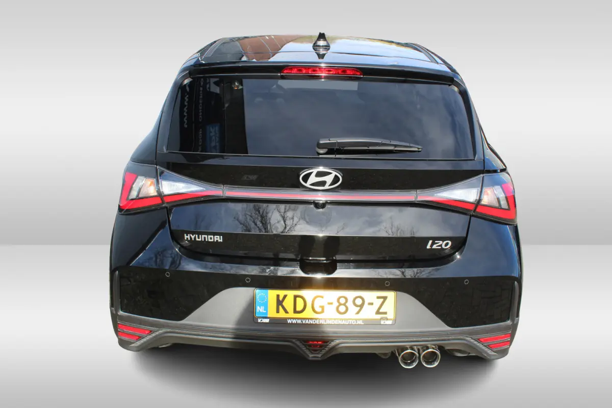 1.2 MPI N-LINE l Cruise Control l Lane Assist l BLIS l PDC Achter l Achteruitrijcamera l Airco l Navi l DAB l Bluetooth