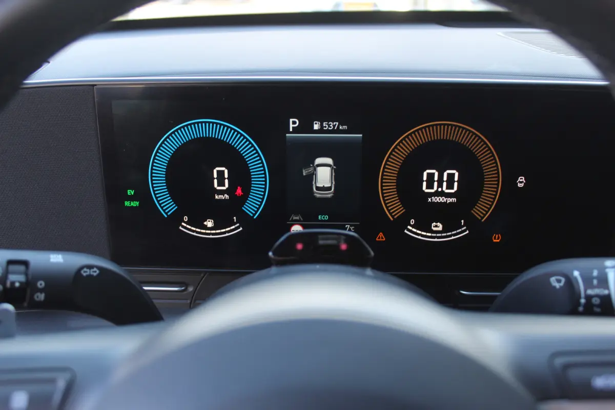 1.6 GDI HEV Comfort l Cruise Control l Lane Assist l PDC V+A l Camera l Airco l Navi l Apple Carplay/ Android Auto