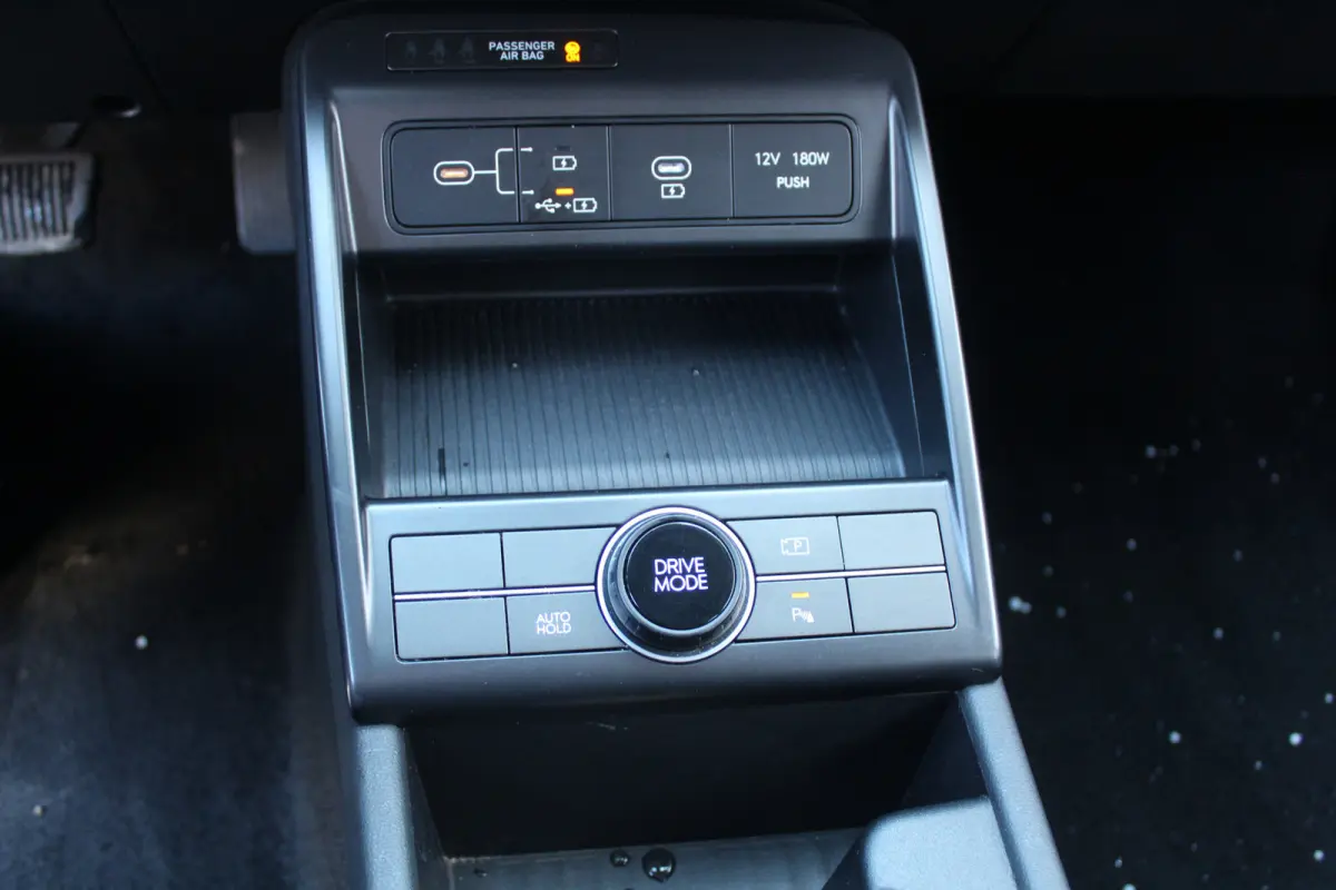1.6 GDI HEV Comfort l Cruise Control l Lane Assist l PDC V+A l Camera l Airco l Navi l Apple Carplay/ Android Auto